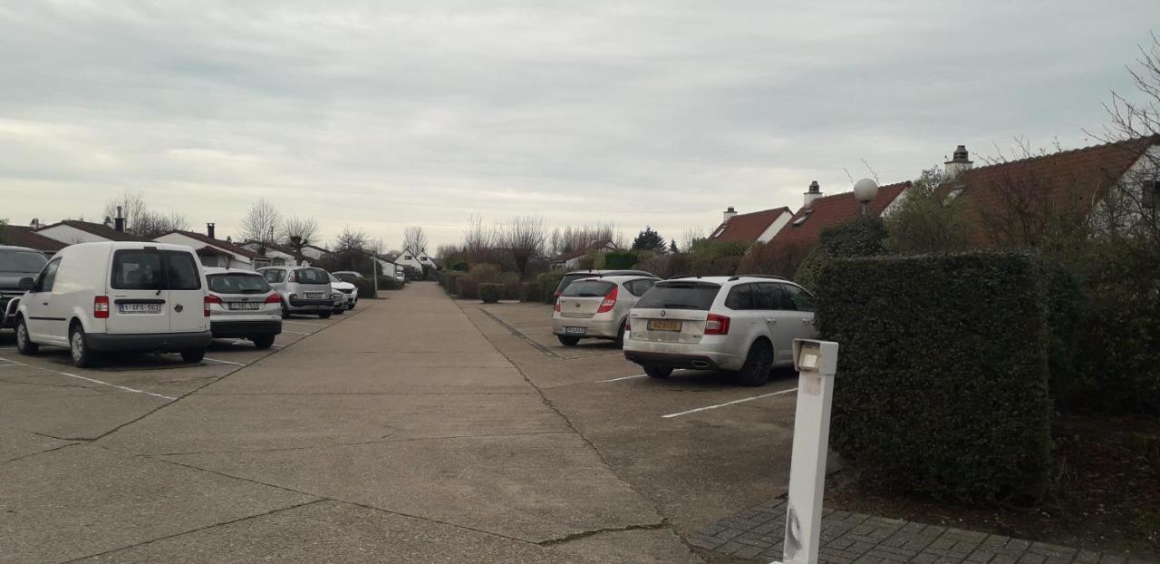 Appartement à Bredene au rez-de-chaussée Esterno foto