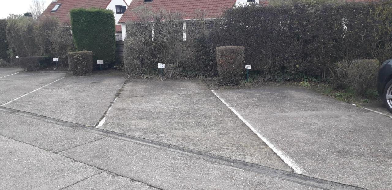 Appartement à Bredene au rez-de-chaussée Esterno foto