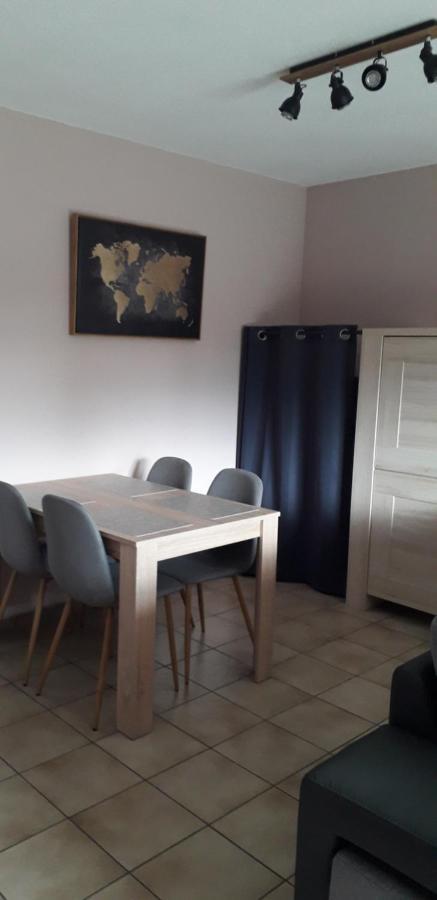 Appartement à Bredene au rez-de-chaussée Esterno foto